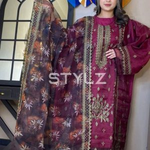 Stylz - Unstitched Three Piece Code# M B 9002